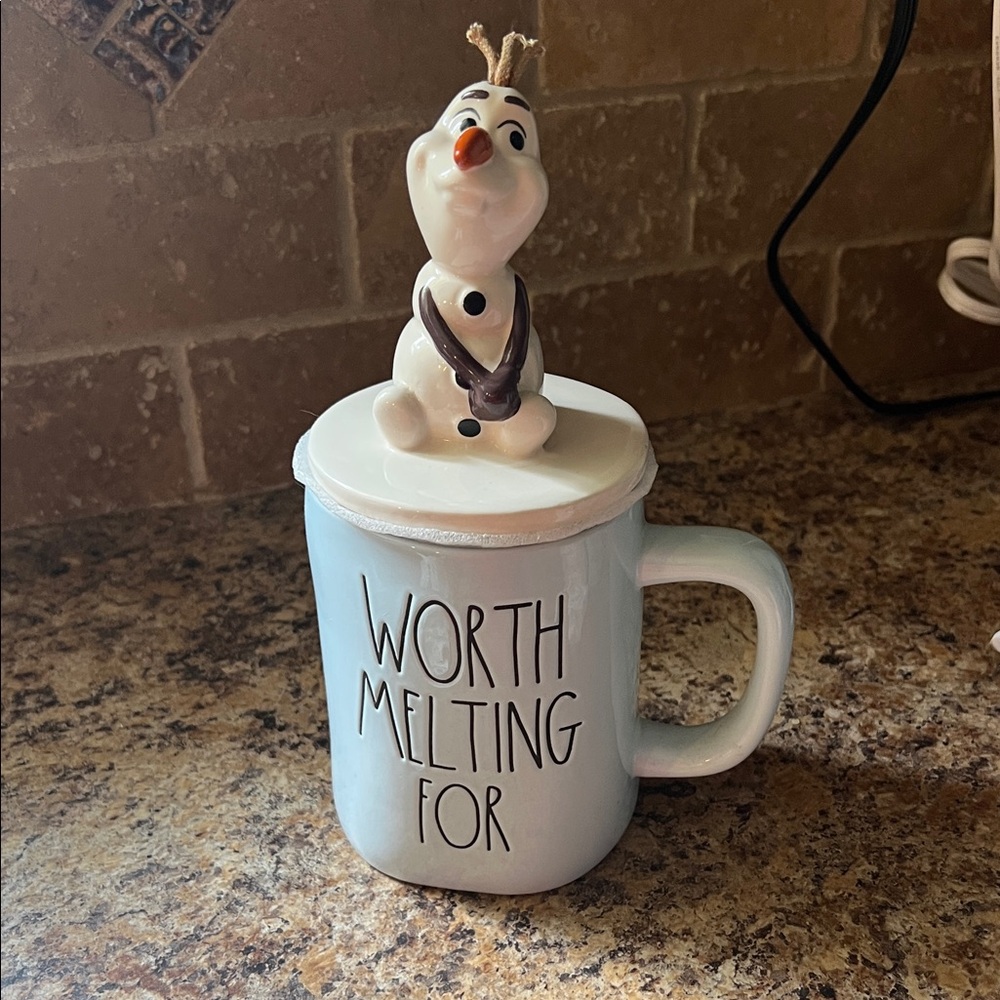 Olaf Ceramic Mug with Lid